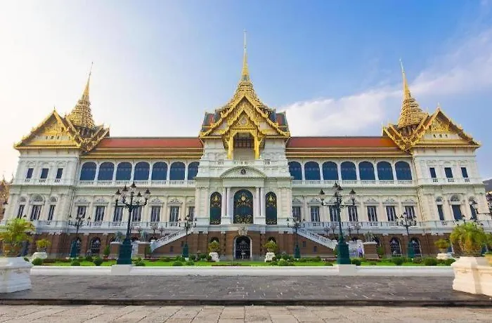 Lilit Bang Lumphu - Close To Khao San Road