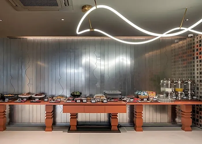 Lilit Bang Lumphu - Close To Khao San Road 4*